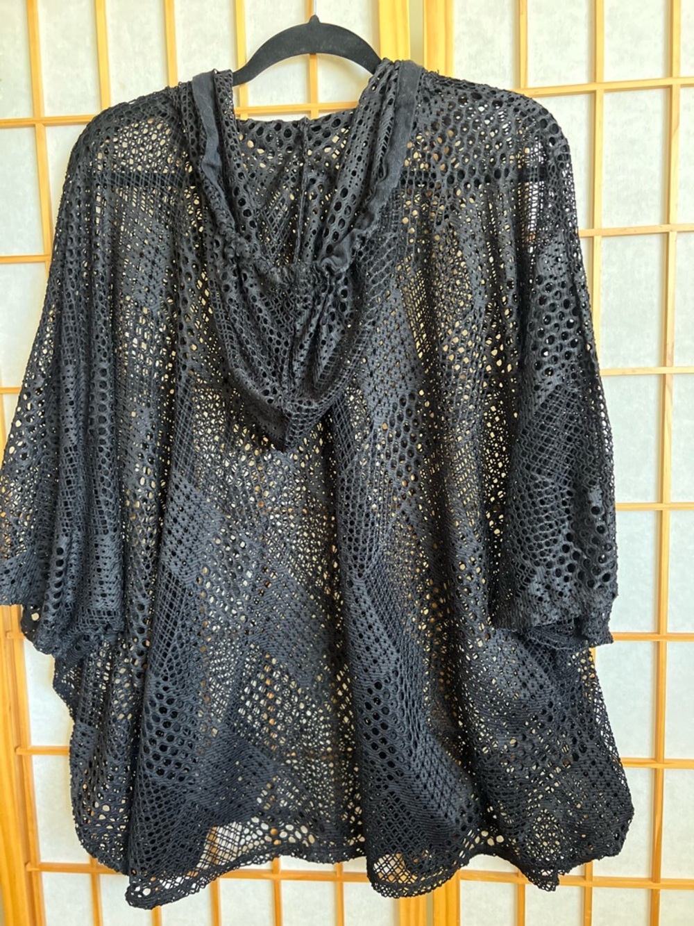Susan Graver Weekend Black Lace Poncho Hooded Sheer Crochet Cover Up XL Boho - Picture 8 of 11